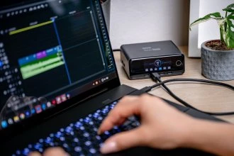 Įkroviklis PowerNeed Įkroviklis jungiama į tinklą Newell GaN 240 W TFT - EU