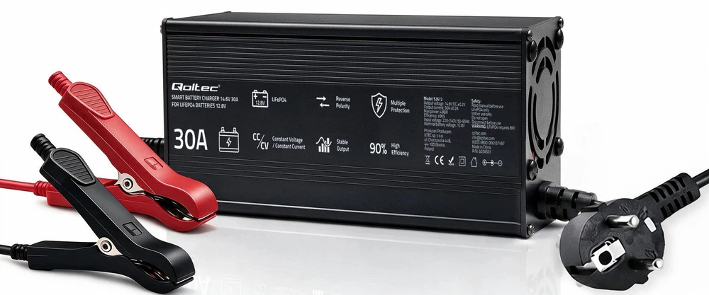 Qoltec 52672 12 V LiFePO4 akumuliatorių įkroviklis | 30 A | PF 0.9