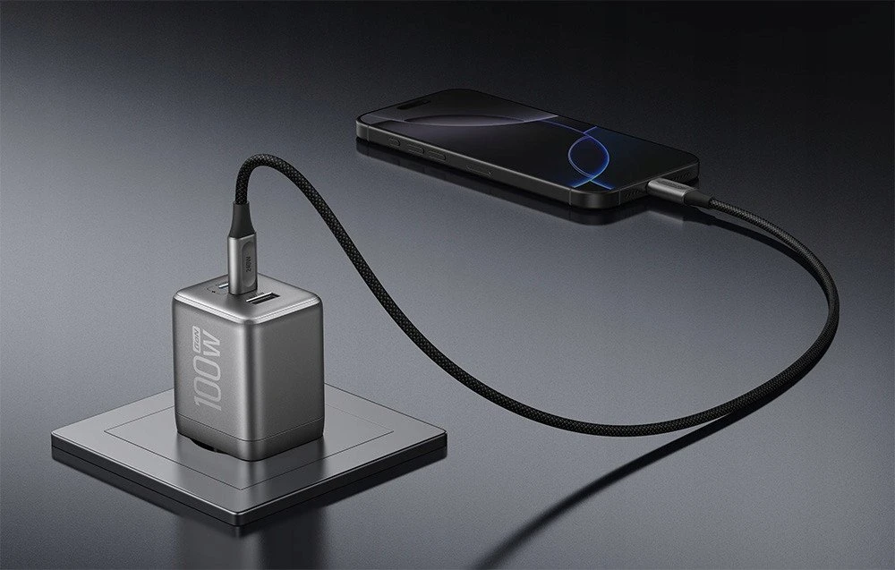 „EcoFlow RAPID Pro“ 100 W, 2 USB-C, 1 USB-A, GaN