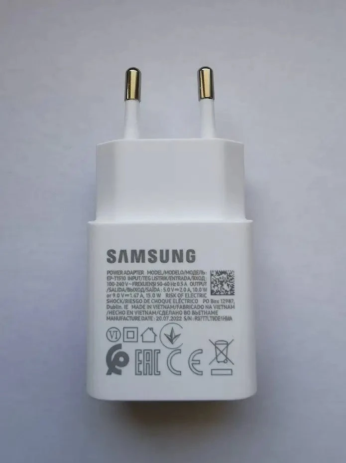 112803 EP-T1510EWE Samsung USB-C 15W kelioninis įkroviklis be pakuotės