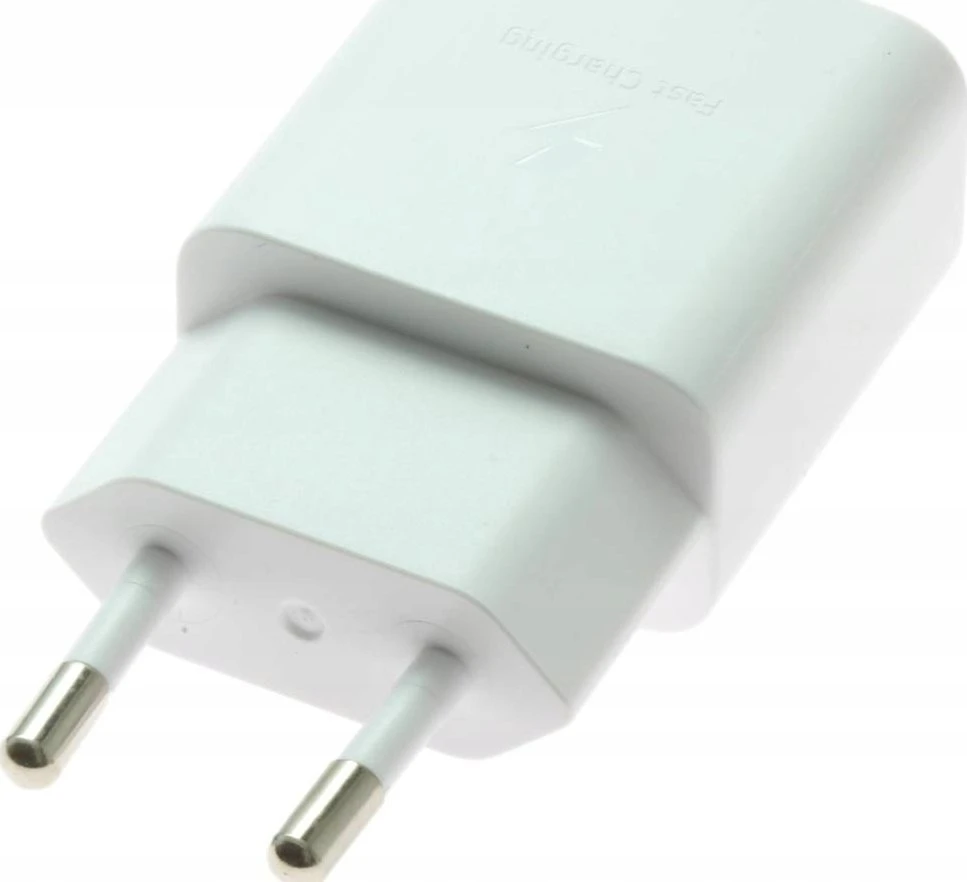 112803 EP-T1510EWE Samsung USB-C 15W kelioninis įkroviklis be pakuotės