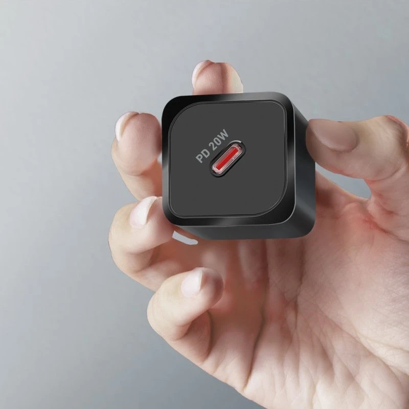 SBS TETRGAN1C20K 20W GaN USB-C laidinis įkroviklis su Power Delivery – juodos spalvos