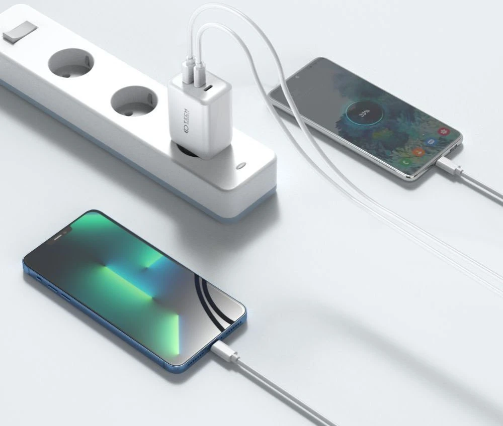 Laidinis įkroviklis 65W 2x USB-C PD + QC3.0 USB Tech-Protect C65W juodos spalvos