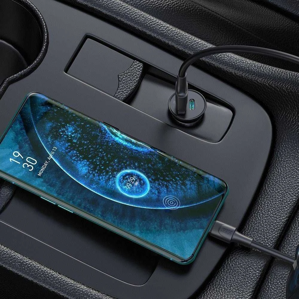 TECHLY mini automobilinis įkroviklis USB-A ir USB-C greitas įkrovimas 3.0 38W Juodas metalas