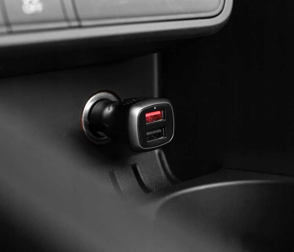 TomTom 9UUC.001.26 mobiliojo įrenginio kroviklis Automatinis Juoda