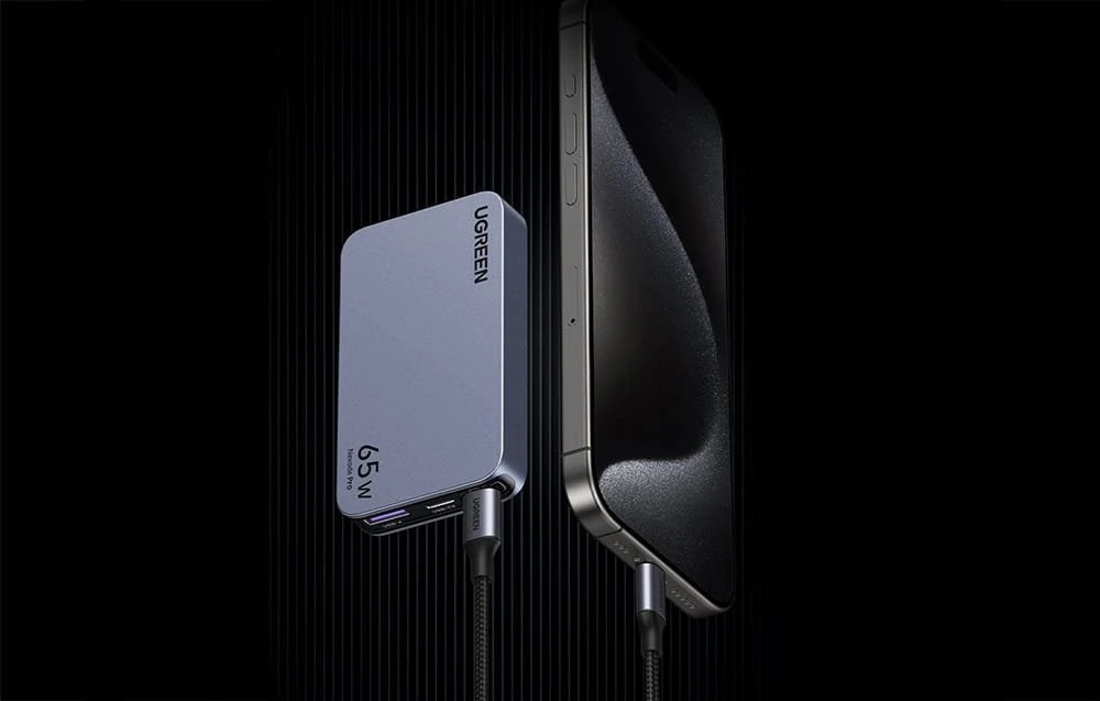 Mobiliųjų įrenginių ir nešiojamųjų kompiuterių sieninis įkroviklis UGREEN Pro 65W 3-Port GaN Ultra-Slim, su greituoju įkrovimu