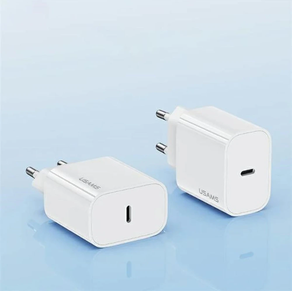 USAMS laidinis įkrovimas. 1xUSB-C T65 PD20WPD greito įkrovimo US-CC226 + USB-C/Lightning kabelis US-SJ712 30W