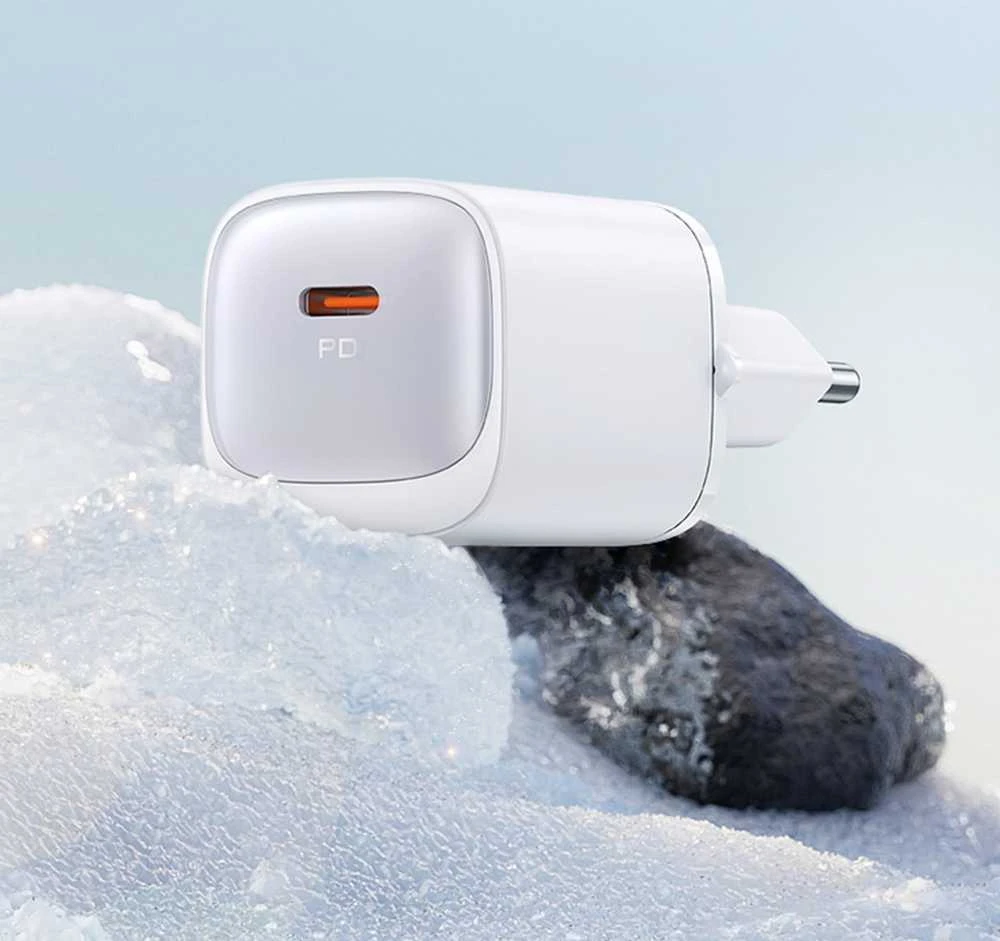 USAMS Laidinis įkroviklis CC251 30W GaN USB-CFast Charging HC Series juodos spalvos CC251TC01