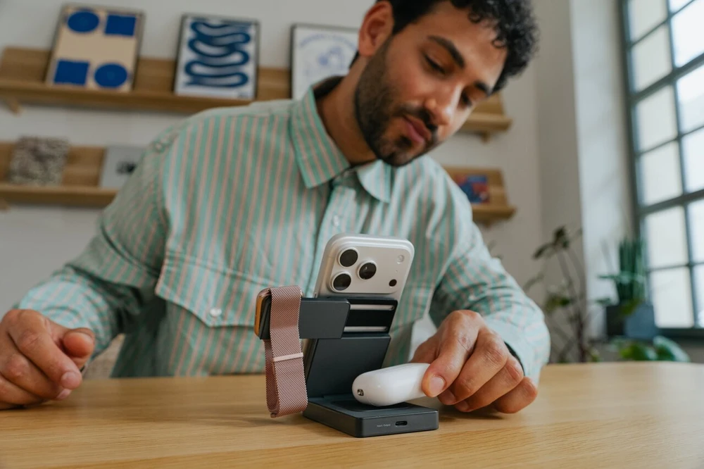 „Verbatim Charge ‘n’ Go Qi2 3-in-1“ magnetinė belaidė išorinė baterija, 5000 mAh, USB-C, Pilkas