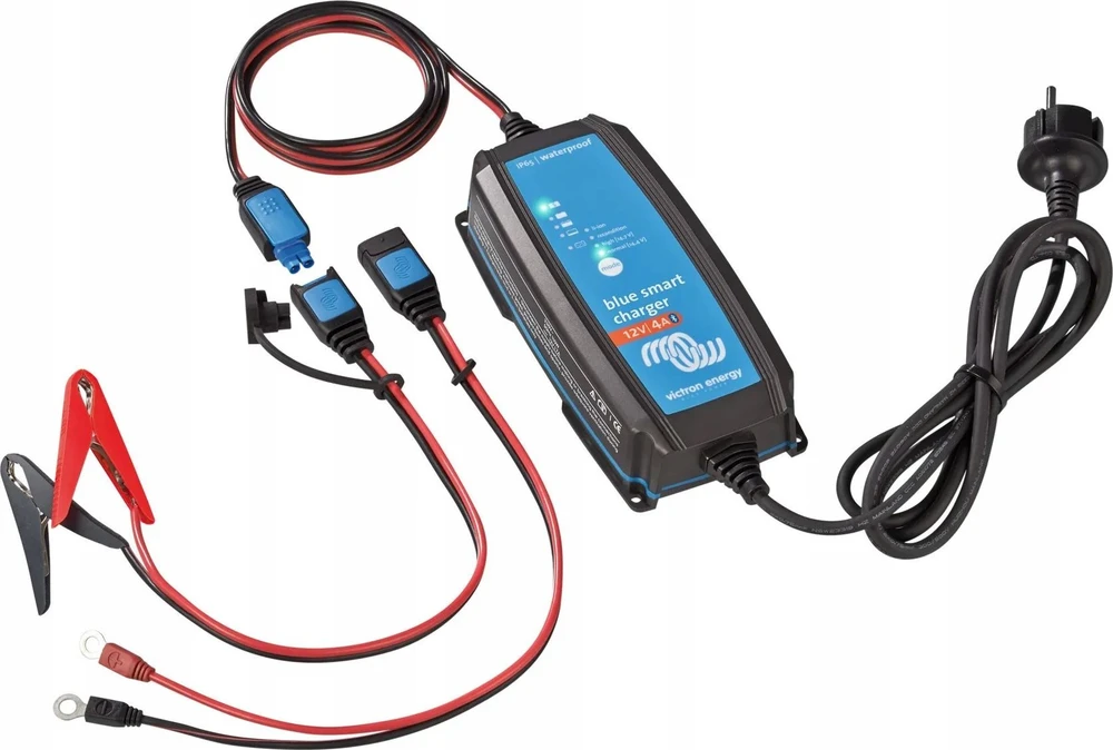 Victron Energy Mėlyna Smart IP65 įkroviklis 12/4(1) 230V CEE 7/17 Ret BPC120433064R