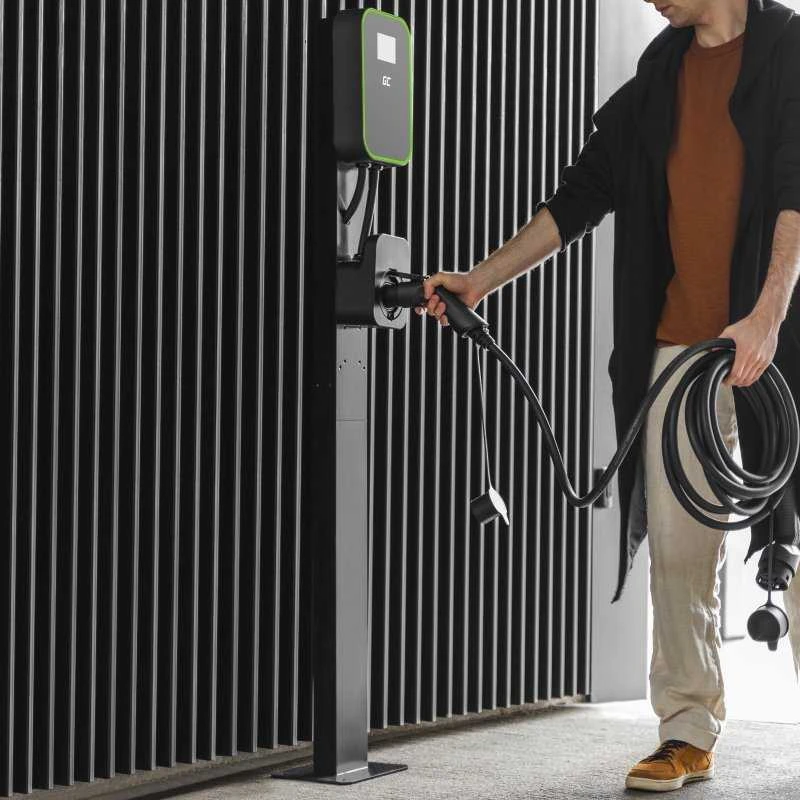 Wallbox Žalias Cell Žalias Cell EV Charger PowerBox 22kW įkroviklis su Type 2 lizdu ir RFID, skirtas elektromobiliams ir Plug-In hibridams įkrauti, 32 A