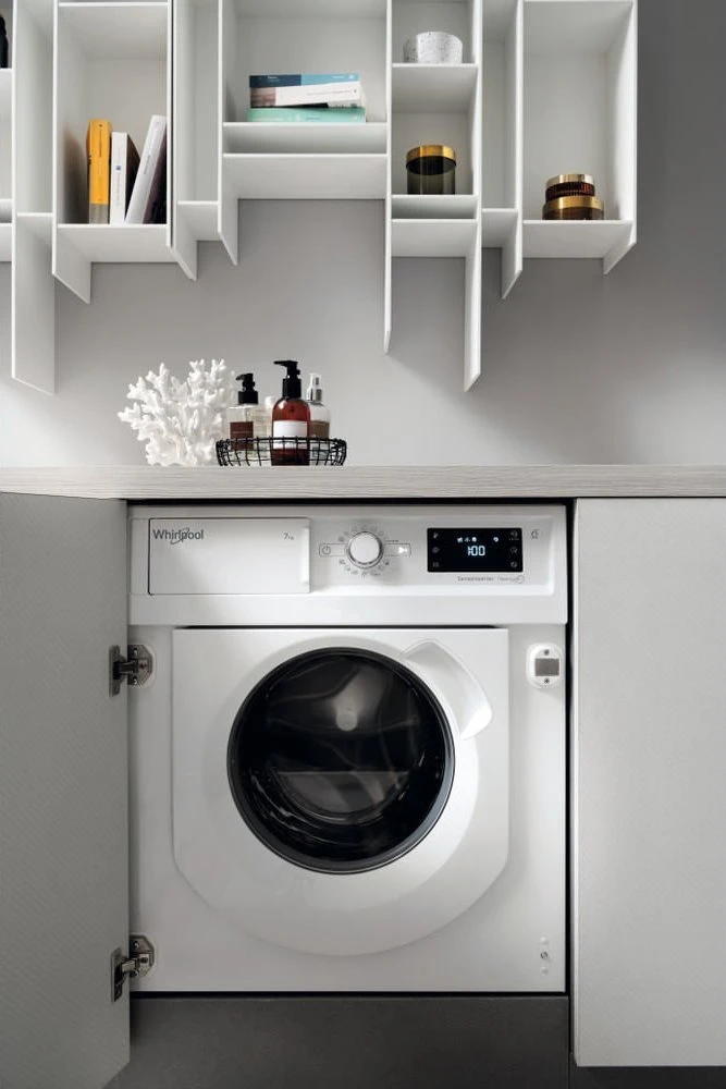 Įmontuojama skalbimo mašina Whirlpool BI WMWG 71483E EU N