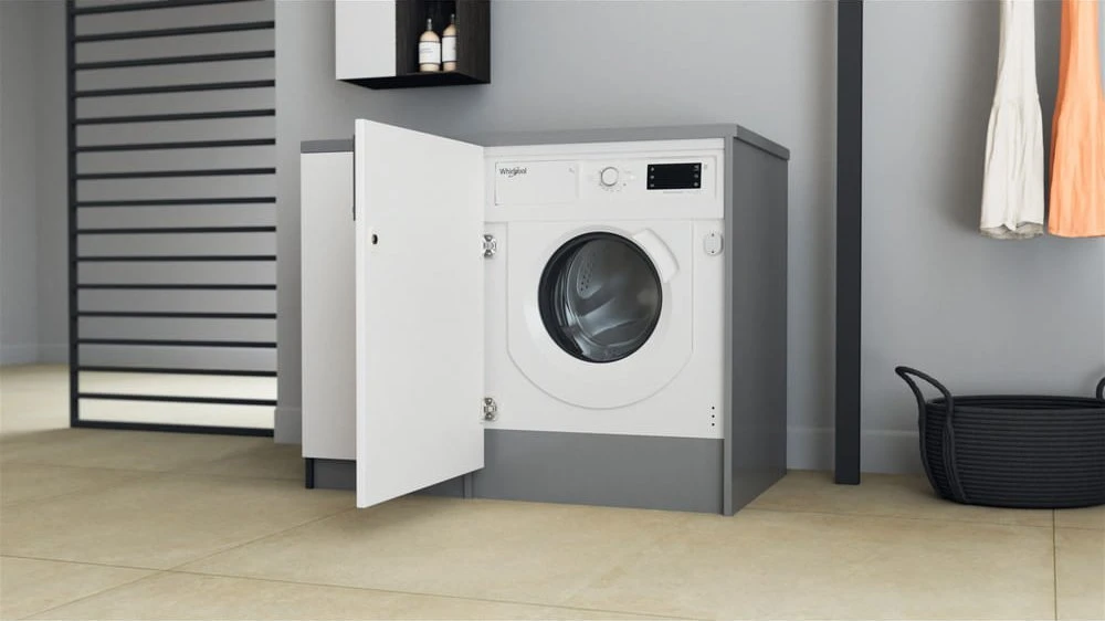 Įmontuojama skalbimo mašina Whirlpool BI WMWG 71483E EU N