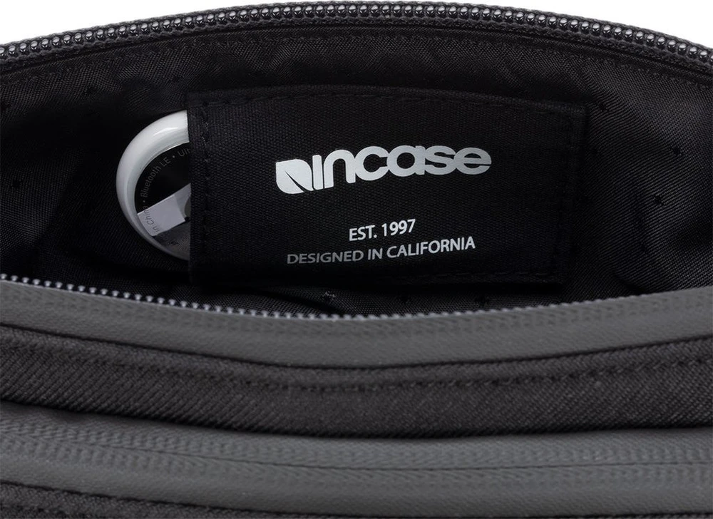 Incase Facet aksesuarų organizatorius – juodas