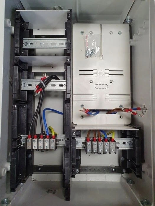 Incobex IOB-31210-01-007 Termostato korpusas 580x400x250mm IP44 STN 40x58 su spynos kilpa (su kampiniais laikikliais) IOB-31210-01-007