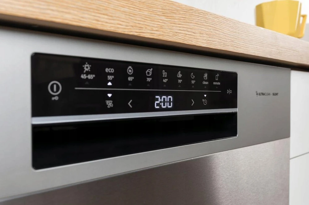 Indaplovė Gorenje GS643E90X | Pastatoma | Plotis 59.9 cm | 6 programos | E klasė| Ekranas | AquaStop funkcija | Sidabrinė