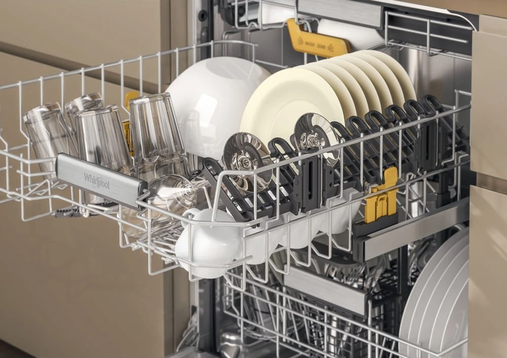 Indaplovė Whirlpool W8I HP42 L