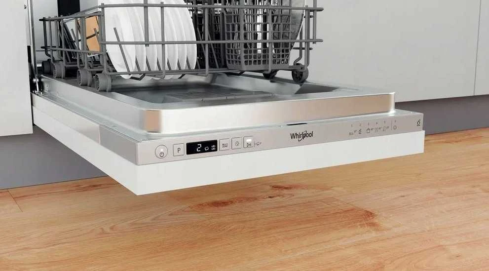 Įmontuojama indaplovė Whirlpool WSIC 3M27