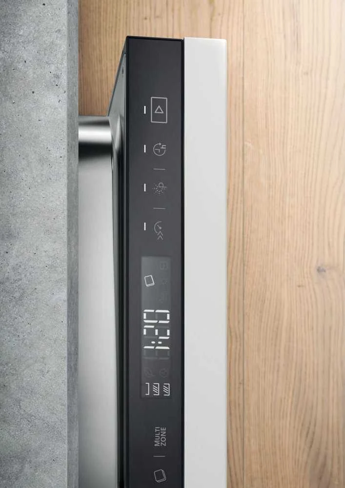 WHIRLPOOL Indaplovė WSIP4O33PFE, D energijos klasė (senas A+++), 45 cm, Powerclean PRO, Trečias krepšelis, 9 programos