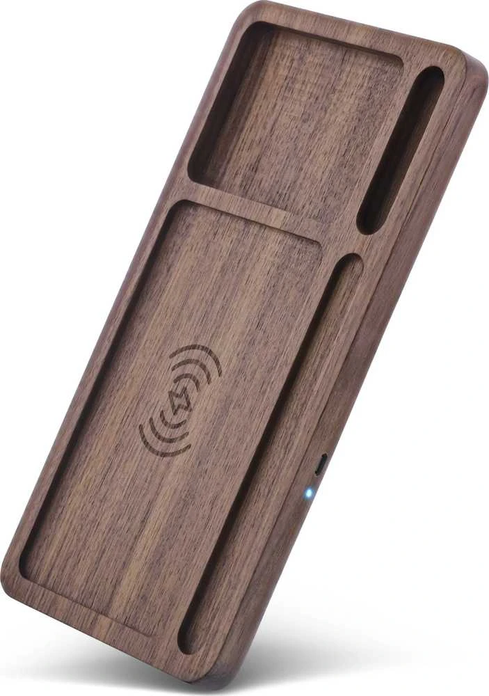 „InLine ® WoodCharge“ dėklas su integruotu „Qi“ įkrovimo paviršiumi iš riešutmedžio