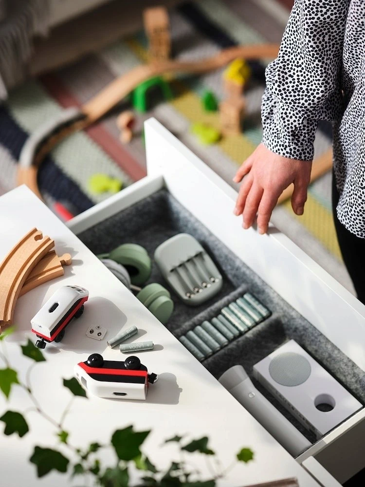 Inne Kitos baterijos IKEA LADDA AA 2450mAh R6 1.2V NiMH 4 vnt. Įkraunamosios baterijos įkrovikliui