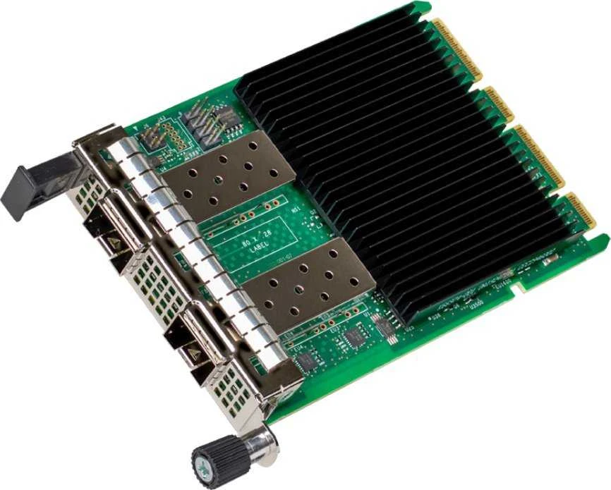 Intel E810 tinklo plokštė su aušinimo radiatoriais