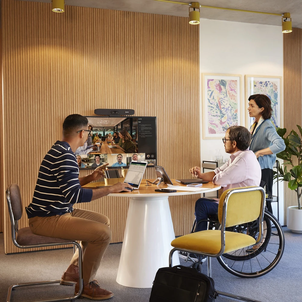 Internetinė kamera HP Poly Studio R30 No Radio Smėlio spalvos (980F1AA#AC3)