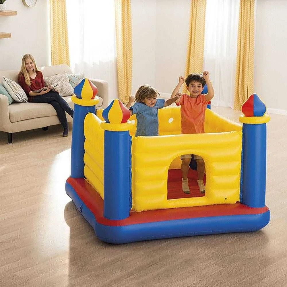 Pripučiamas batutas vaikams Pilis Intex 174 x 174 x 135 cm 48259