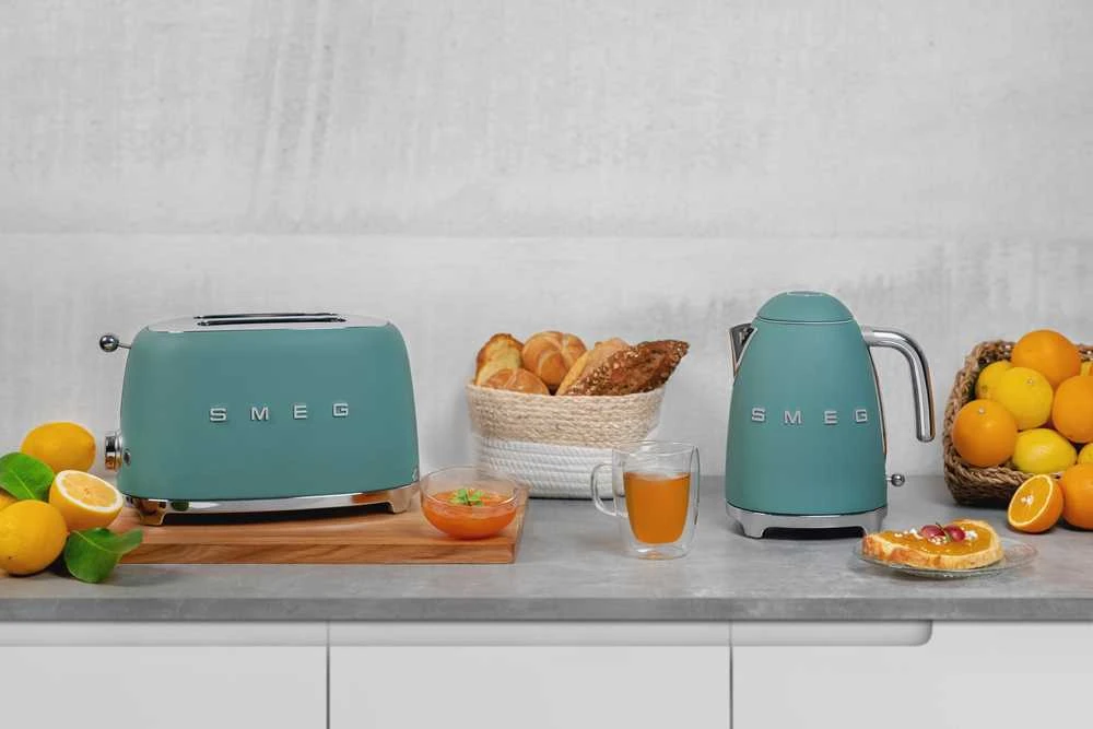 Elektrinis Virdulys - SMEG KLF03EGMEU 1.7L 2400W Automatinis Išjungimas Smaragdo Žalia
