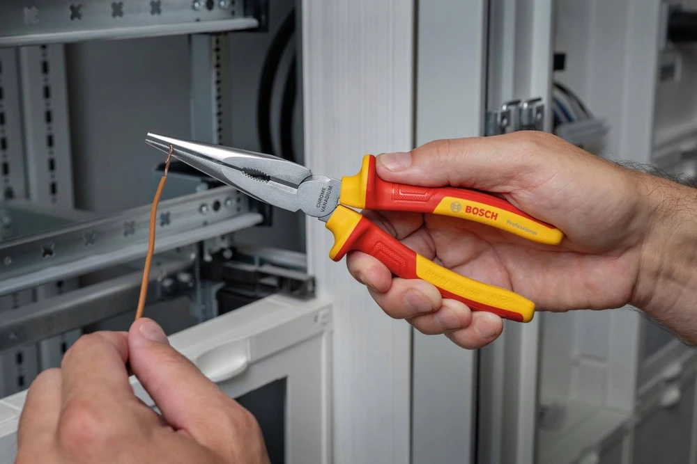 7 dalių replių, atsuktuvų ir peilio rinkinys BOSCH VDE