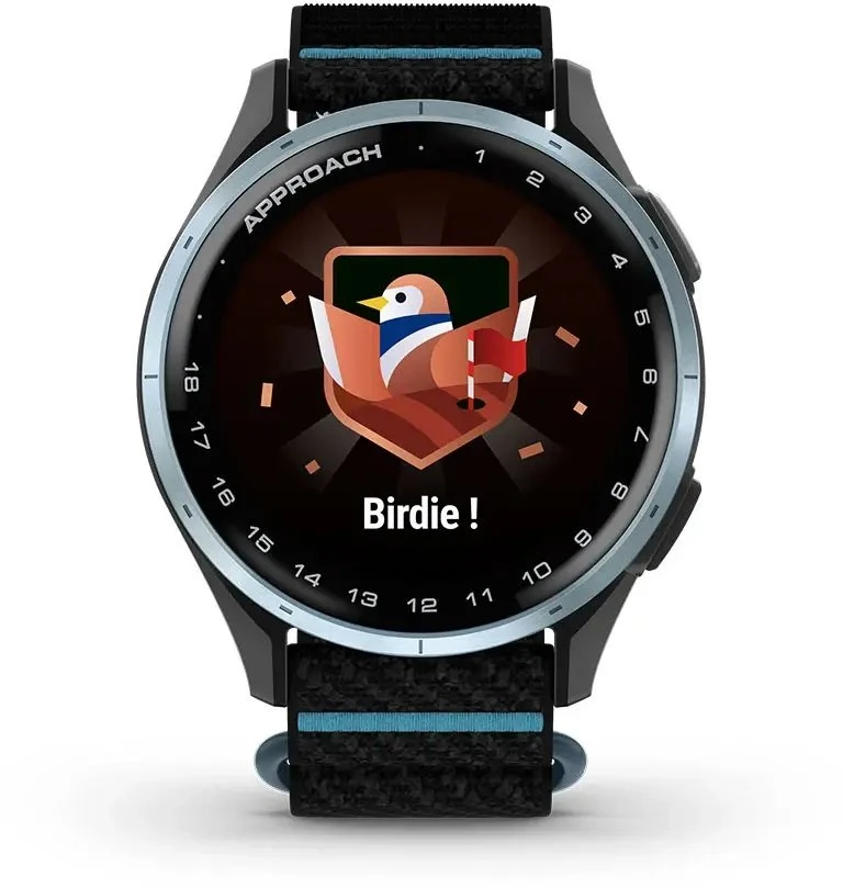 Išmanusis laikrodis Garmin Approach® J1, debesų mėlynos spalvos aliumininis korpusas su juodos / žydros spalvos „ComfortFit“ medžiaginiu dirželiu | 010-03898-00