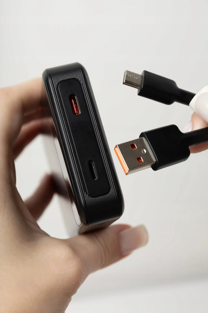 Nešiojamas įkroviklis PROOVE Hoodman Magnetic 10000 mAh Juodas