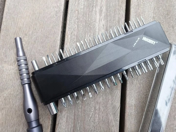 JAKEMY JM-8174 atsuktuvų rinkinys (45 viename)