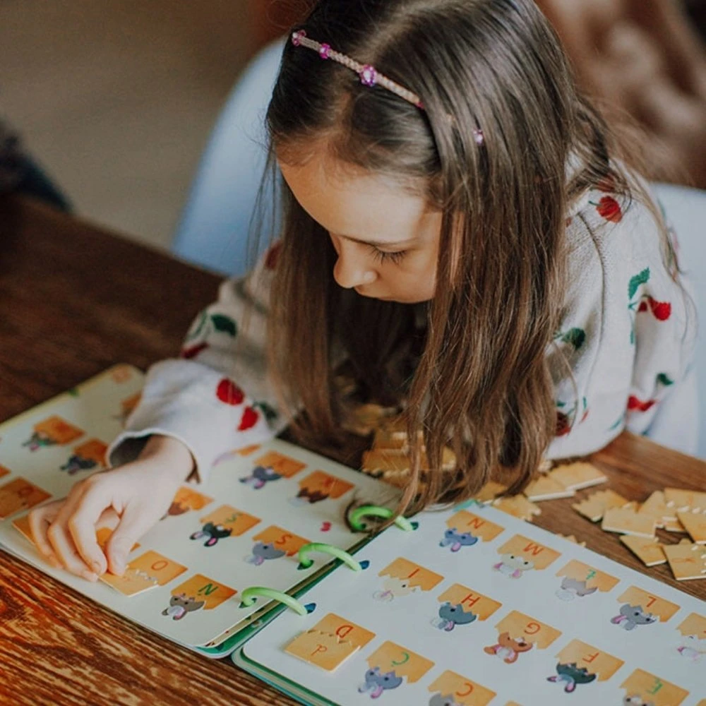 Janod Busy Book Farma Książeczka su zadaniami J03339