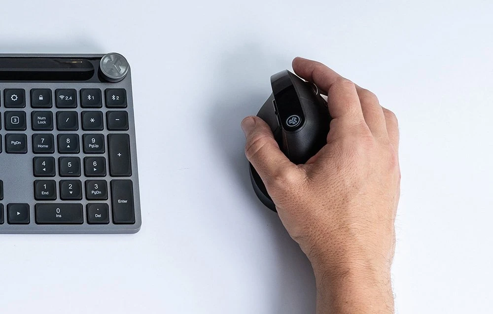 Pelė JLab Audio JBUDS ERGONOMIC Pionowa Juodas (IEUMJBERGORBLK82)