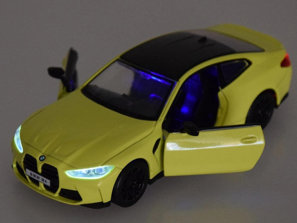 Jokomisiada Metalo automobilio modelis BMW M4 skalė 1:32 Šviesos ZA4617 garsai