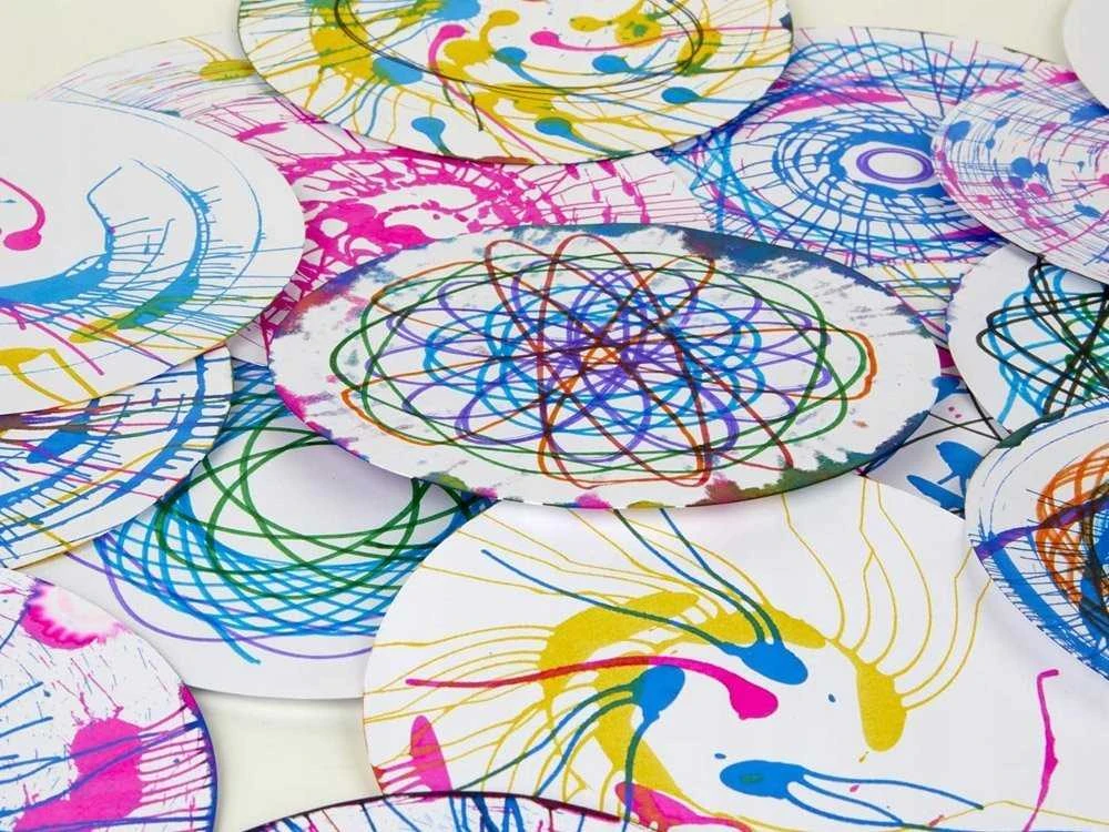 Jokomisiada Kūrybinis rinkinys Meninė lenta 3in1 Spirografas Graffiti Piešinys TA0109