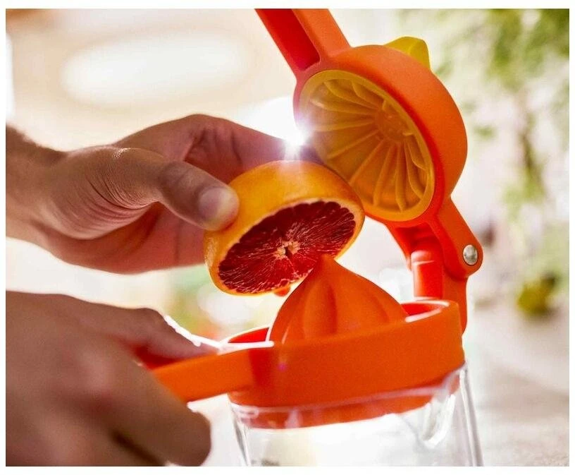 Joseph Joseph Joseph JuiceMax Plus Citrus Press w. Measuring Cup (1000086)
