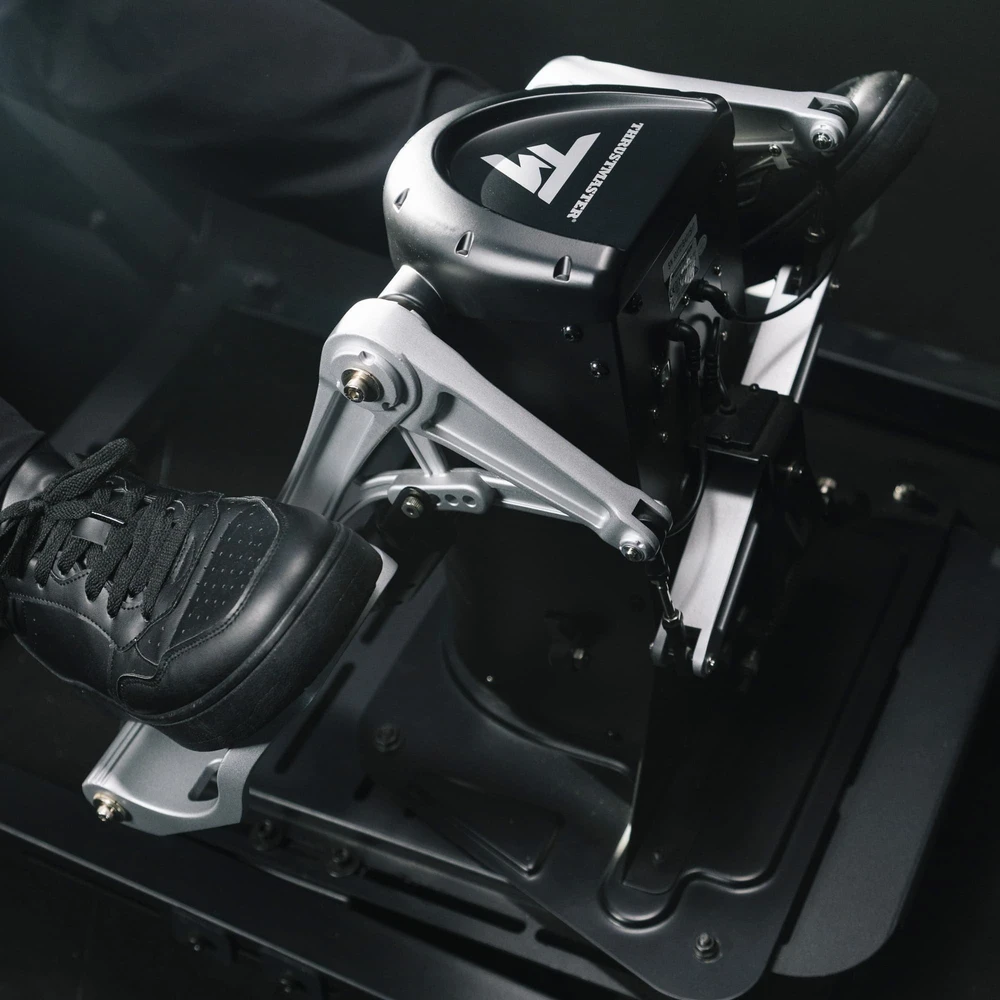 Thrustmaster | TPR švytuoklinis vairas