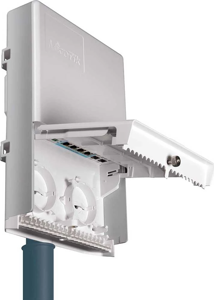 Maršrutizatorius MIKROTIK CSS610-1GI-7R-2S+OUT NETPOWER LITE 7R debesies išmanusis komutatorius 8xGE POE 2x10G SFP+