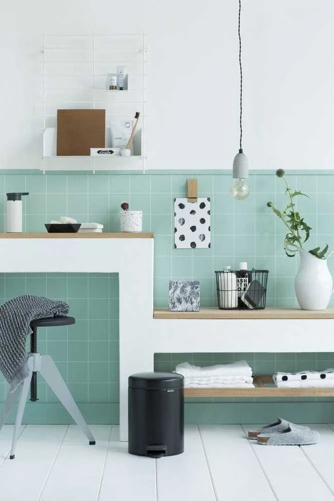 Šiukšliadėžė Brabantia 5 L, 11 29 28 juoda matinė