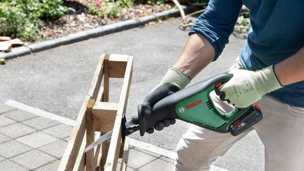 Bosch tiesinis pjūklas AdvancedRecip 18 be akumuliatoriaus ir kroviklio