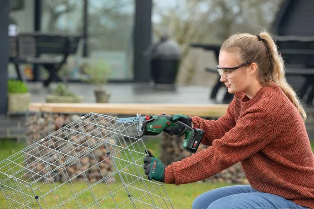 Bosch genėjimo pjūklas KEO 18 LI be akumuliatoriaus ir kroviklio