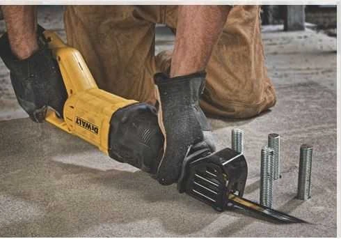 Elektrinis tiesinis pjūklas DeWalt DWE305PK (1100W)