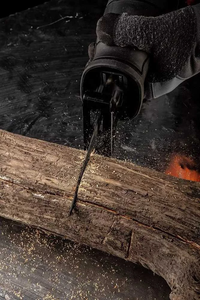 Graphite pjūklas 710 W slankiojantis pjūklas