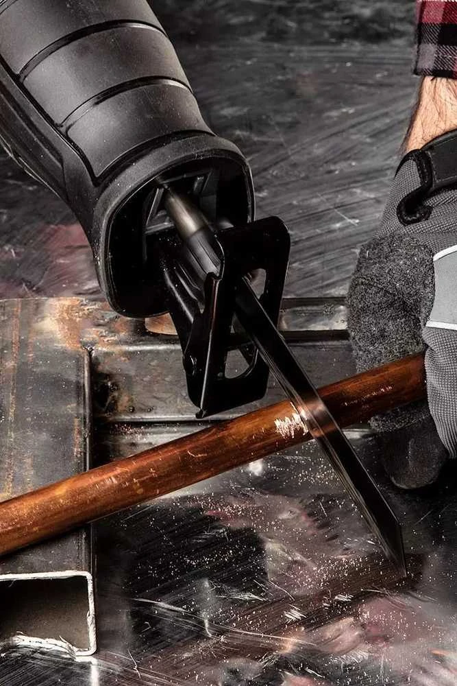 Graphite pjūklas 710 W slankiojantis pjūklas