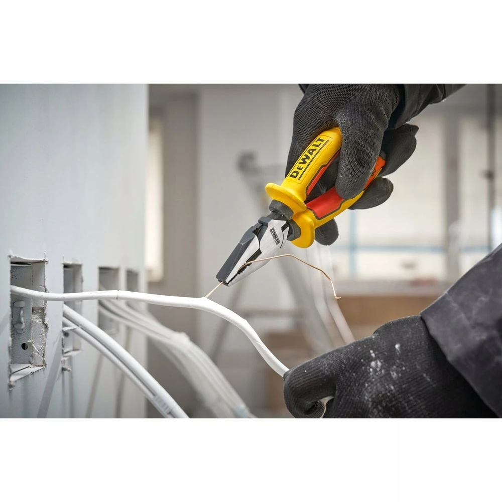 K2 Kombinuotos replės elektrikams DeWalt DWHT82810-0; 160 mm