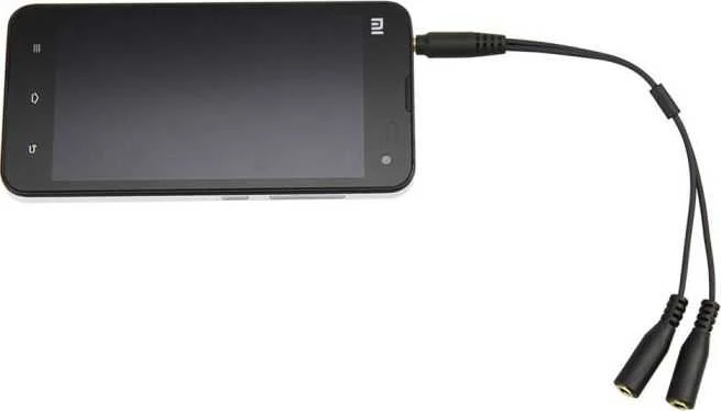 JJC 3.5mm garso adapteris prijungtas prie telefono