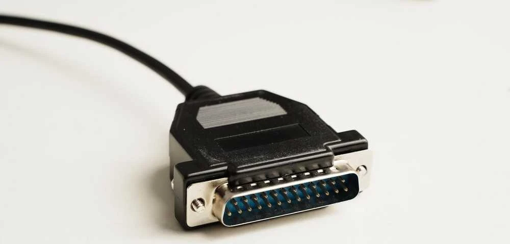 Kabelis MicroConnect Microconnect IBM029B-1,8 lygiagretus kabelis juodas 1.8m DB-9 DB-25