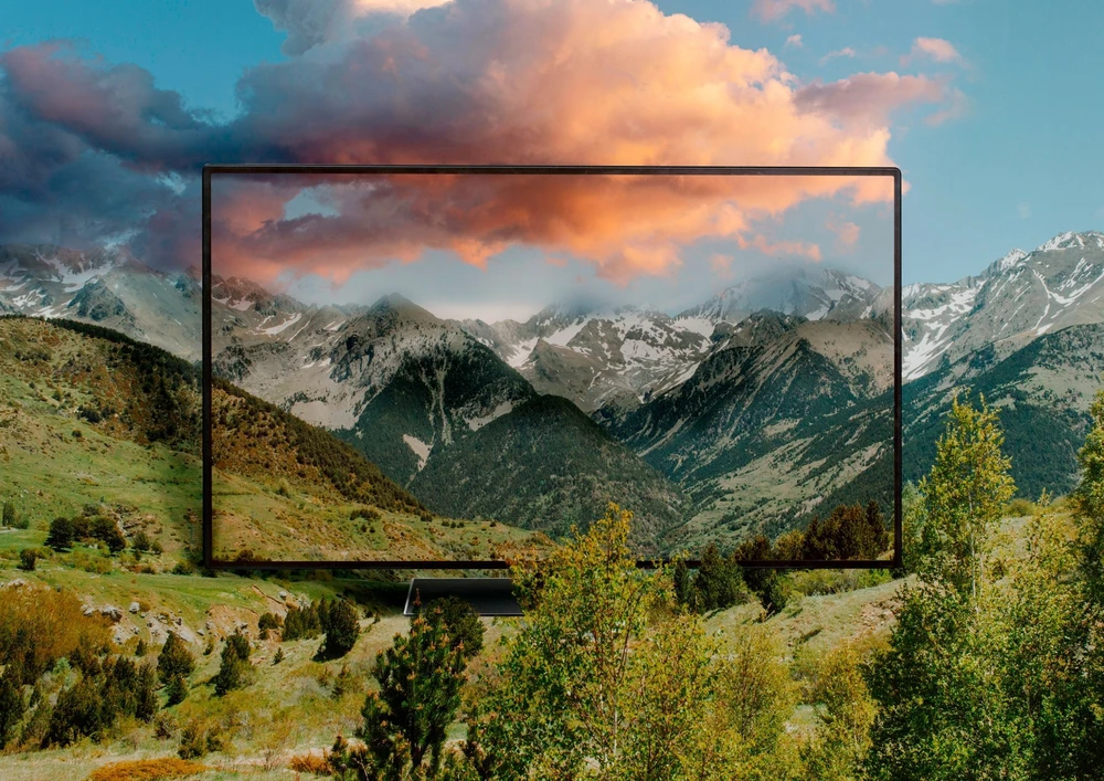 Montis HDMI kabelis vizualizacija televizoriuje